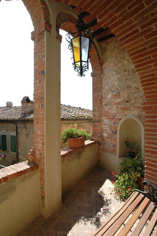 מלון רפולאנו טרמה Palazzo Bizzarri מראה חיצוני תמונה