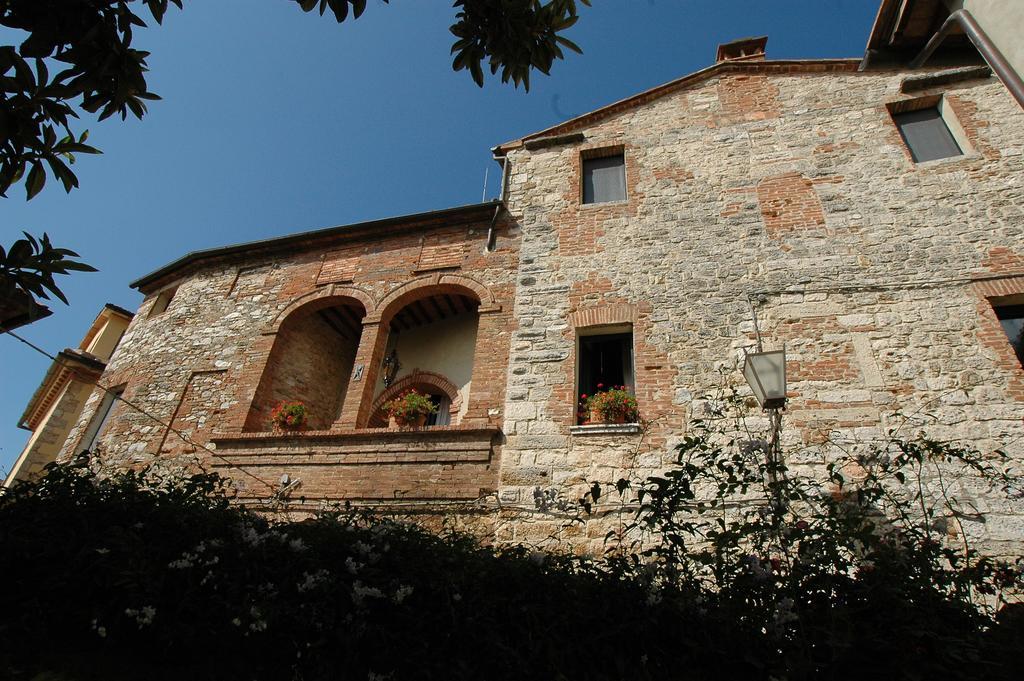 מלון רפולאנו טרמה Palazzo Bizzarri מראה חיצוני תמונה